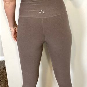 Desert dusk heather Midi High Waisted yoga Legging